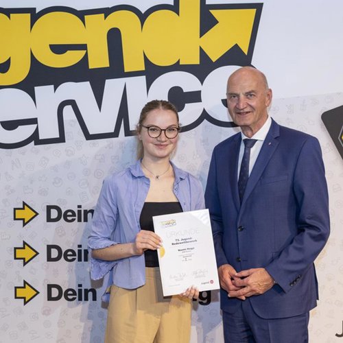 HAK-Schülerin überzeugt beim Jugendredewettbewerb