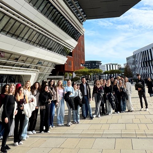 4. HAK trifft Finanzminister Marterbauer und lernt die Wirtschaftsuni kennen