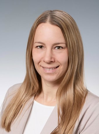 Prof. MMMag. Eva-Maria Steinhart